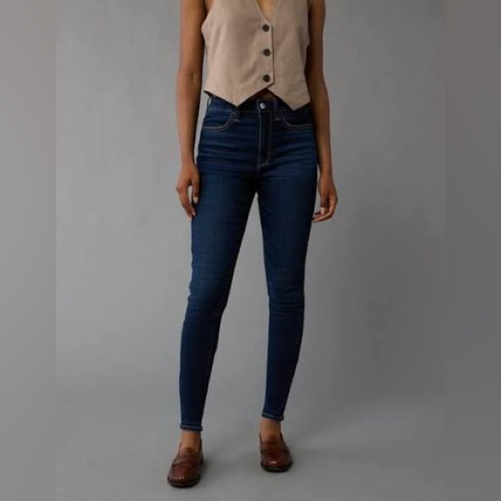 American Eagle Dark Wash Skinny Jeans Mid Rise Clean Girl Stretch Women’s Size 2